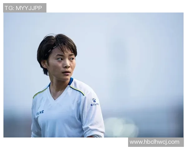 足球明星王霜高清图片展示她的风采与魅力让我们一起欣赏这位女足传奇的精彩瞬间 足球明星王霜高清图片展示她的风采与魅力让我们一起欣赏这位女足传奇的精彩瞬间