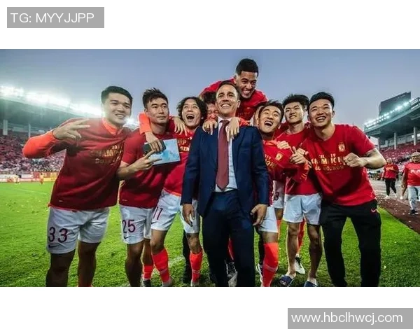 青岛恒大足球明星的辉煌历程与未来发展展望 青岛恒大足球明星的辉煌历程与未来发展展望